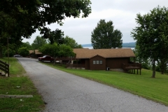 Cabins overlooking the river from the bluff – Cave in Rock SP